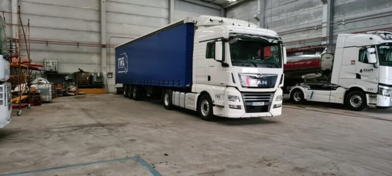 RemolqueAzul-1536x691